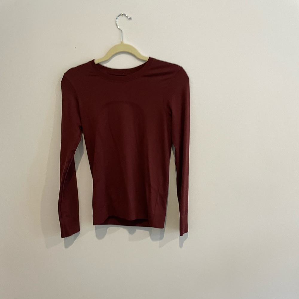 Lululemon long sleeve swiftly tech, size 4, pretty reddish burgundy color